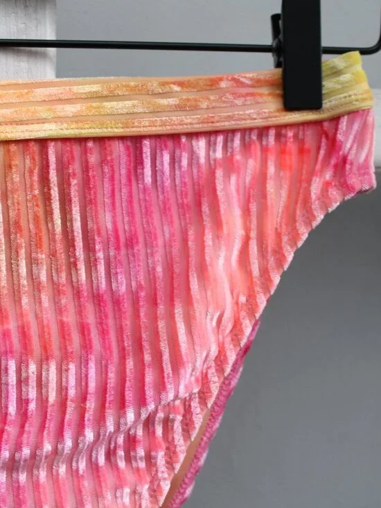 Dippin Daisys Pink Orange High-Rise Velvet Tie Dye Sunrise 2 Piece Bikini Small - Picture 9 of 15